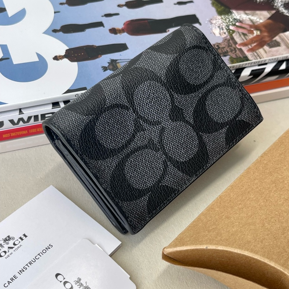 (new+tag+box) Coach Men bifold + card case wallet size 4.25x3 inch - Picture 3 of 13